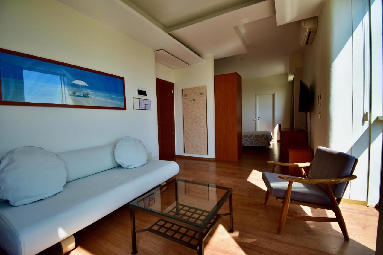Hotel Astor B&B ميكيلي المظهر الخارجي الصورة