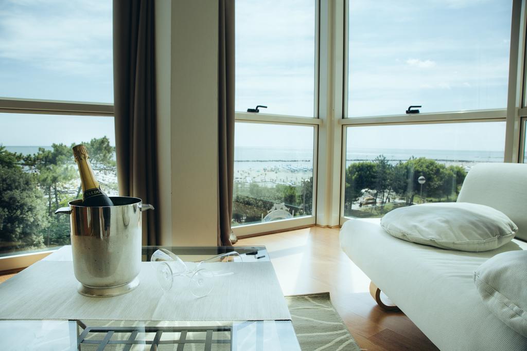 Hotel Astor B&B ميكيلي المظهر الخارجي الصورة