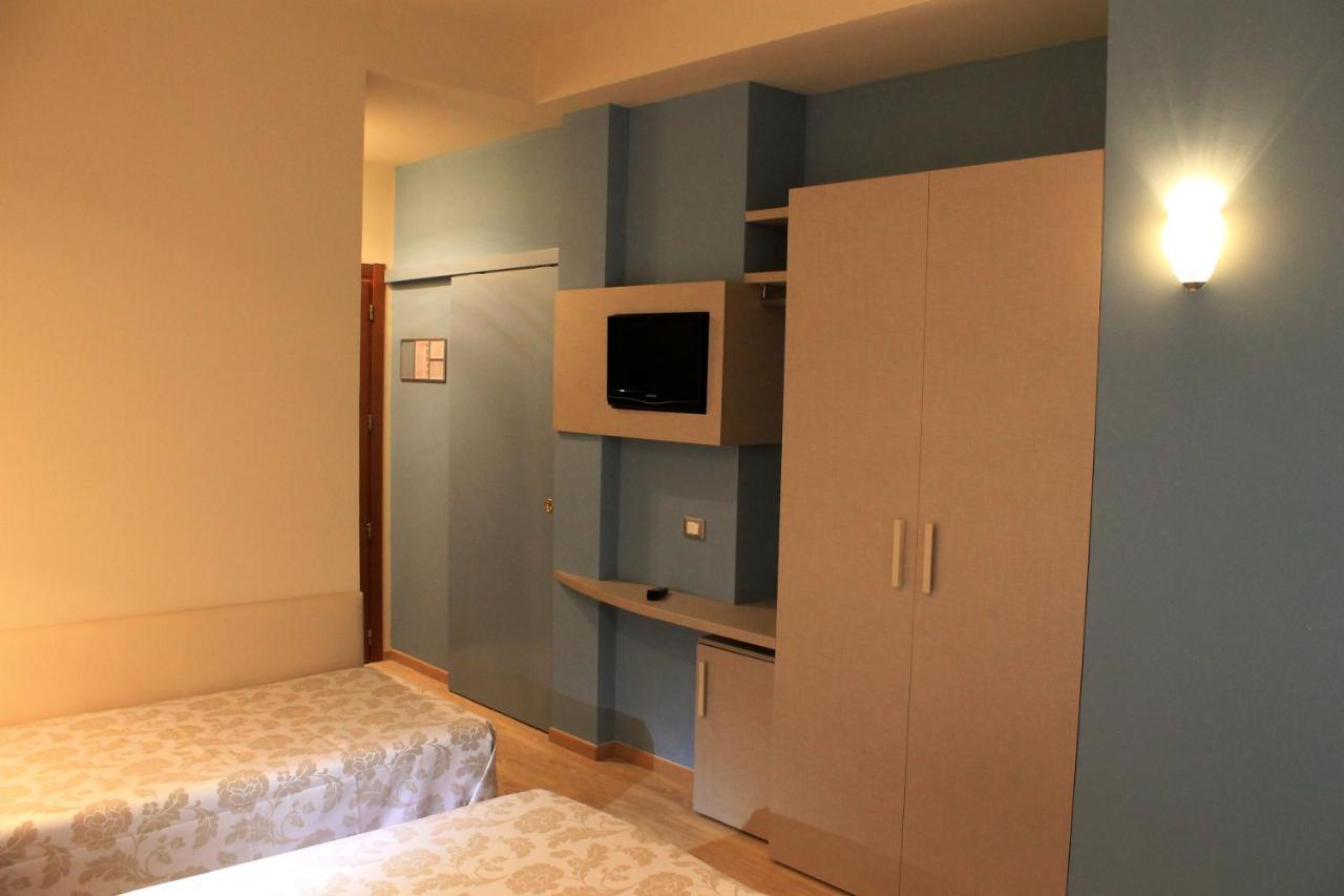 Hotel Astor B&B ميكيلي المظهر الخارجي الصورة