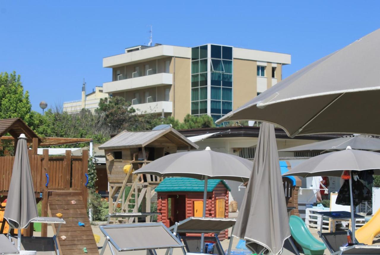 Hotel Astor B&B ميكيلي المظهر الخارجي الصورة